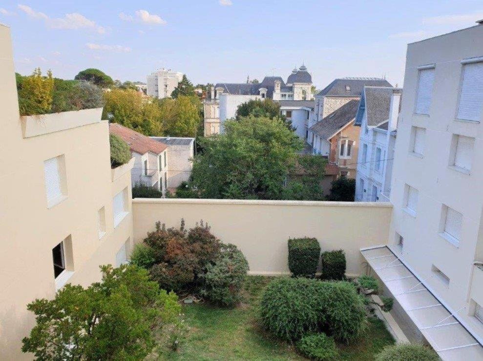 Royan - Studio Lumineux Au Calme - 30M De La Plage - Quartier Du Parc Exteriör bild