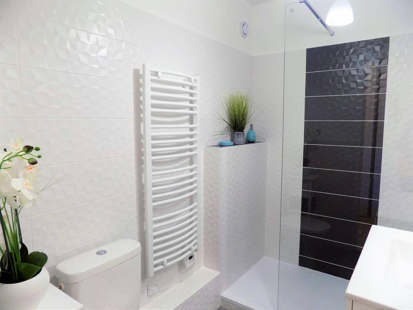 Royan - Studio Lumineux Au Calme - 30M De La Plage - Quartier Du Parc Exteriör bild