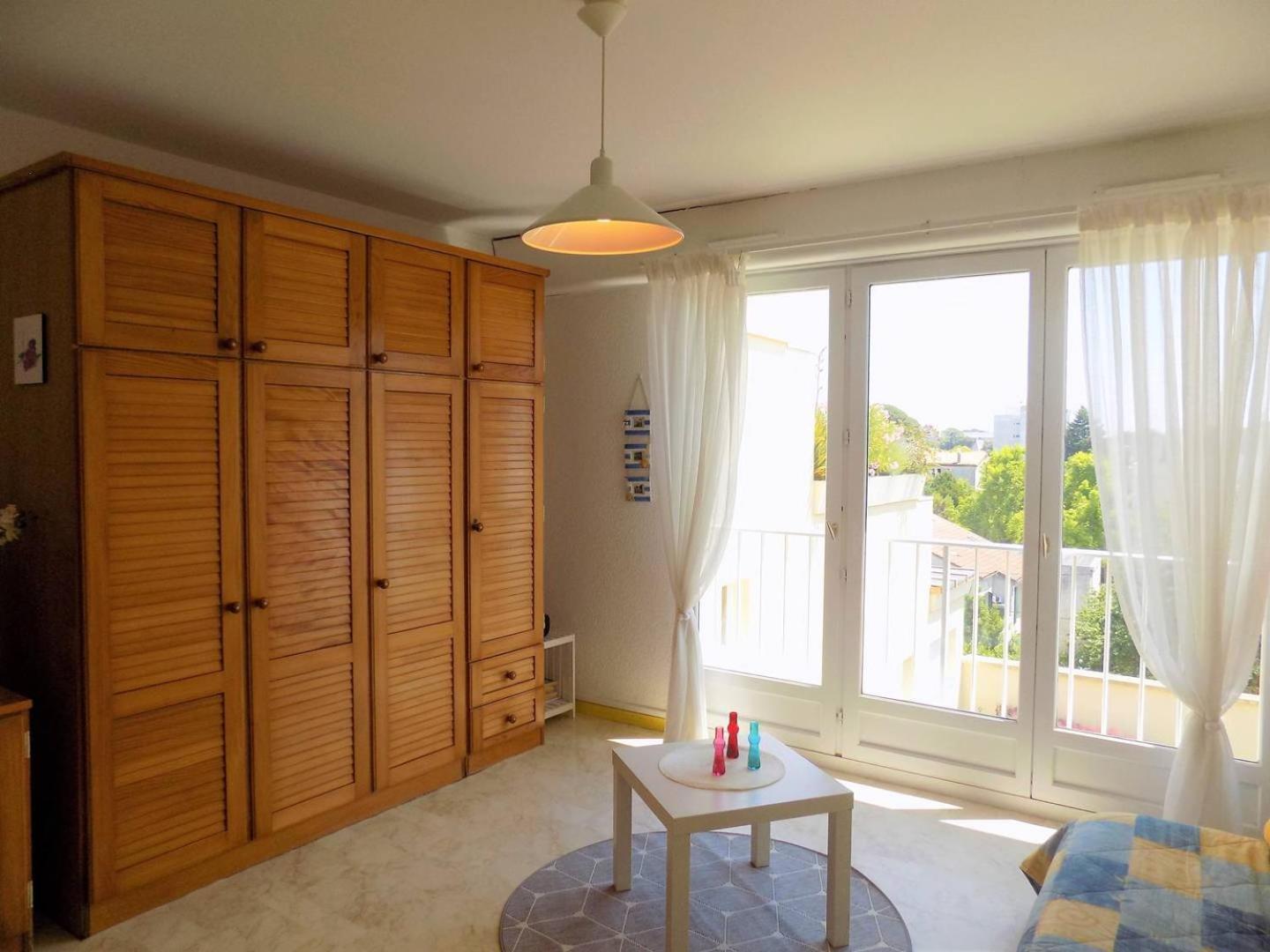 Royan - Studio Lumineux Au Calme - 30M De La Plage - Quartier Du Parc Exteriör bild
